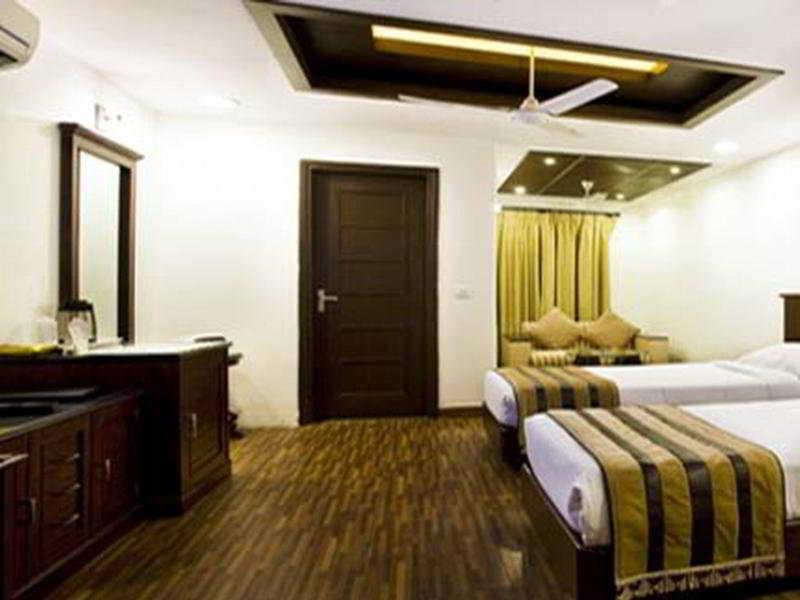 Hotel Parkland Chirag Enclave Nova Deli Exterior foto