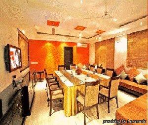 Hotel Parkland Chirag Enclave Nova Deli Exterior foto